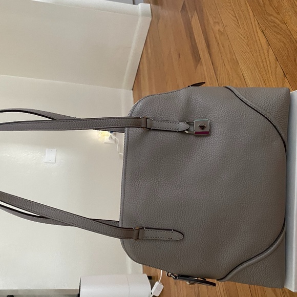 KATE SPADE HANDBAG- NEW with tags - Picture 1 of 5